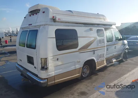 2005 Ford E-350 Super Duty Recreational z USA, uszkodzony, nr VIN 1FDSE34S15HA35318